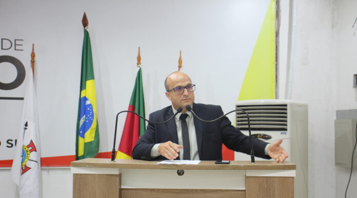 Comunicadora Silvinha Reis é homenageada na CMV por incentivar o  empreendedorismo feminino